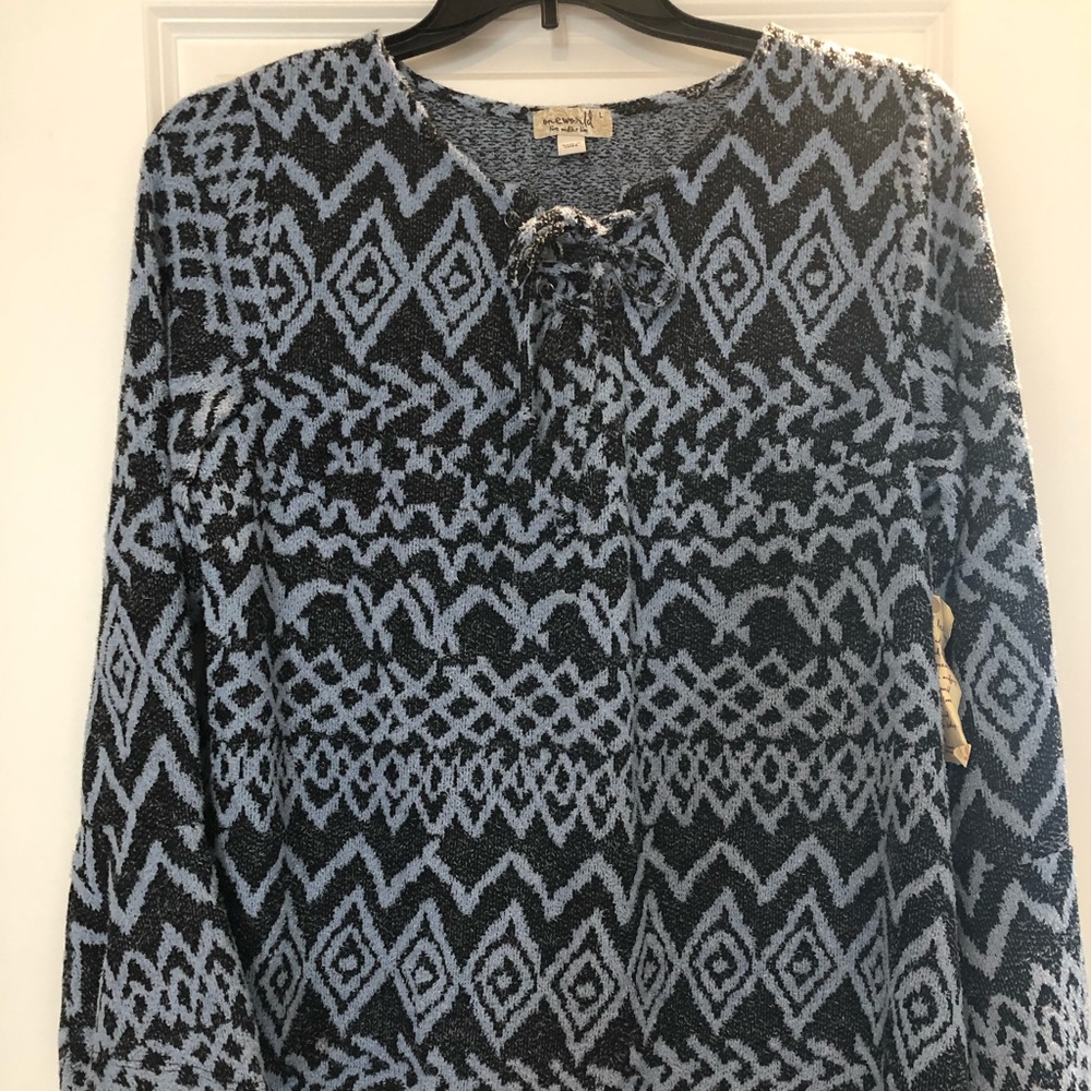 Blue and black top